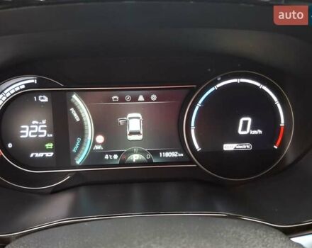 Серый Киа Niro, объемом двигателя 0 л и пробегом 115 тыс. км за 20300 $, фото 22 на Automoto.ua