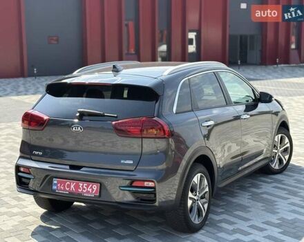 Серый Киа Niro, объемом двигателя 0 л и пробегом 80 тыс. км за 20800 $, фото 11 на Automoto.ua