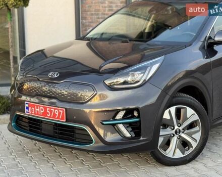 Сірий Кіа Niro, об'ємом двигуна 0 л та пробігом 135 тис. км за 17500 $, фото 7 на Automoto.ua