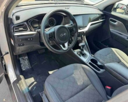 Серый Киа Niro, объемом двигателя 0 л и пробегом 34 тыс. км за 10500 $, фото 6 на Automoto.ua