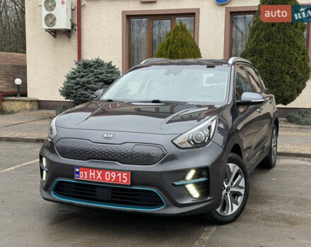 Серый Киа Niro, объемом двигателя 0 л и пробегом 158 тыс. км за 17750 $, фото 1 на Automoto.ua