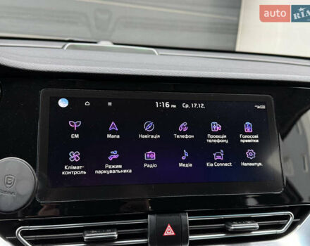 Серый Киа Niro, объемом двигателя 0 л и пробегом 156 тыс. км за 18500 $, фото 74 на Automoto.ua