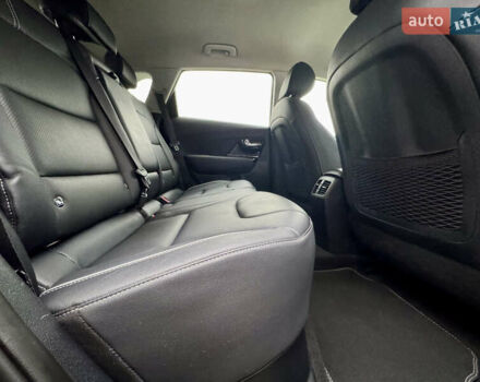 Серый Киа Niro, объемом двигателя 0 л и пробегом 109 тыс. км за 20500 $, фото 37 на Automoto.ua