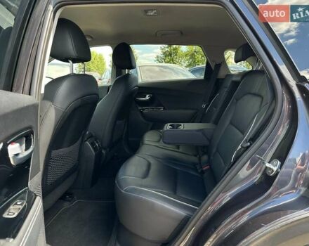 Сірий Кіа Niro, об'ємом двигуна 0 л та пробігом 97 тис. км за 22600 $, фото 50 на Automoto.ua