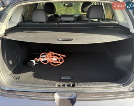 Серый Киа Niro, объемом двигателя 0 л и пробегом 124 тыс. км за 18950 $, фото 13 на Automoto.ua