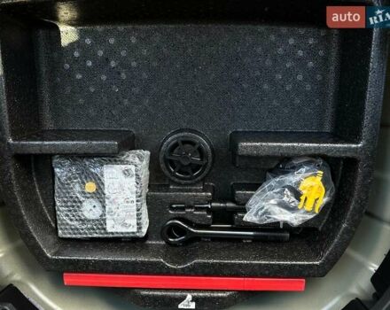 Сірий Кіа Niro, об'ємом двигуна 0 л та пробігом 97 тис. км за 22600 $, фото 54 на Automoto.ua