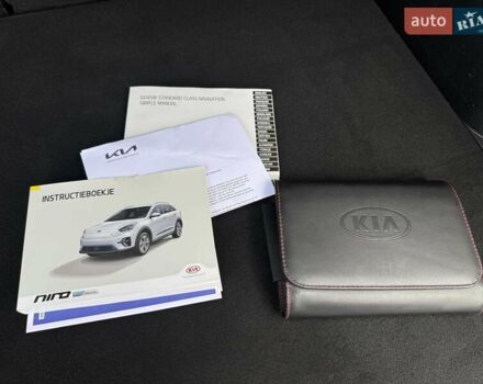 Сірий Кіа Niro, об'ємом двигуна 0 л та пробігом 118 тис. км за 19300 $, фото 131 на Automoto.ua