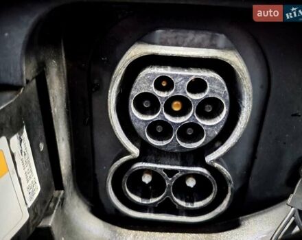 Серый Киа Niro, объемом двигателя 0 л и пробегом 150 тыс. км за 19300 $, фото 25 на Automoto.ua