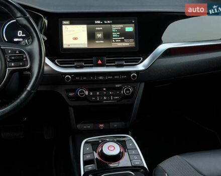 Серый Киа Niro, объемом двигателя 0 л и пробегом 164 тыс. км за 17550 $, фото 49 на Automoto.ua
