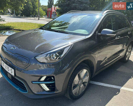 Серый Киа Niro, объемом двигателя 0 л и пробегом 143 тыс. км за 17900 $, фото 9 на Automoto.ua