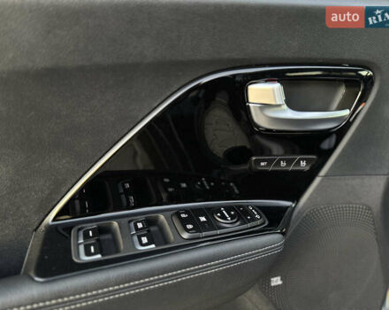 Серый Киа Niro, объемом двигателя 0 л и пробегом 142 тыс. км за 17700 $, фото 42 на Automoto.ua