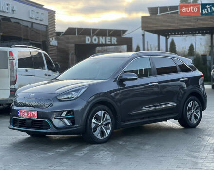Серый Киа Niro, объемом двигателя 0 л и пробегом 133 тыс. км за 19500 $, фото 2 на Automoto.ua