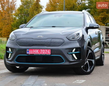 Серый Киа Niro, объемом двигателя 0 л и пробегом 77 тыс. км за 19950 $, фото 13 на Automoto.ua
