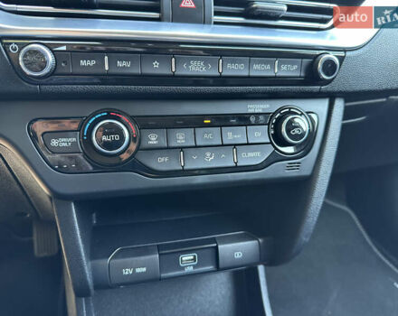 Серый Киа Niro, объемом двигателя 0 л и пробегом 143 тыс. км за 17900 $, фото 44 на Automoto.ua