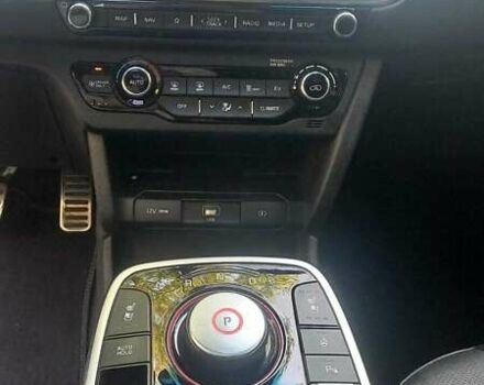 Сірий Кіа Niro, об'ємом двигуна 0 л та пробігом 75 тис. км за 23200 $, фото 19 на Automoto.ua