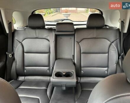 Сірий Кіа Niro, об'ємом двигуна 0 л та пробігом 118 тис. км за 19300 $, фото 127 на Automoto.ua