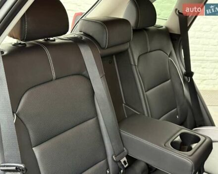 Серый Киа Niro, объемом двигателя 0 л и пробегом 153 тыс. км за 18558 $, фото 29 на Automoto.ua