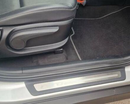 Серый Киа Niro, объемом двигателя 0 л и пробегом 167 тыс. км за 18400 $, фото 14 на Automoto.ua