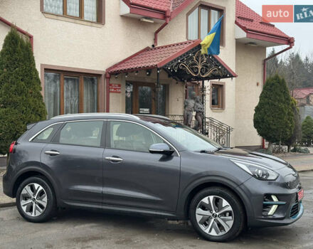 Серый Киа Niro, объемом двигателя 0 л и пробегом 158 тыс. км за 17750 $, фото 14 на Automoto.ua