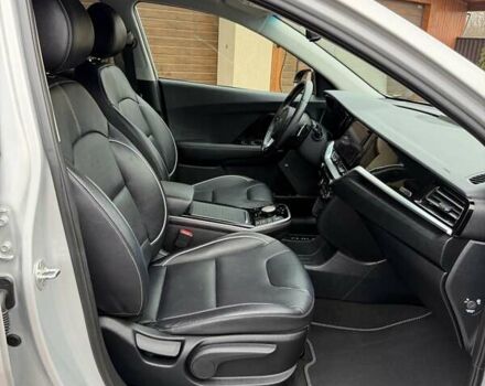 Сірий Кіа Niro, об'ємом двигуна 0 л та пробігом 71 тис. км за 21999 $, фото 74 на Automoto.ua