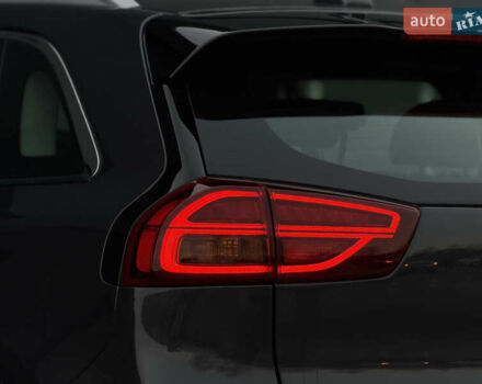 Серый Киа Niro, объемом двигателя 0 л и пробегом 164 тыс. км за 17550 $, фото 21 на Automoto.ua