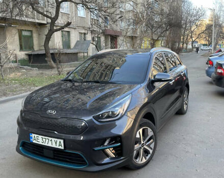 Серый Киа Niro, объемом двигателя 0 л и пробегом 139 тыс. км за 20700 $, фото 1 на Automoto.ua