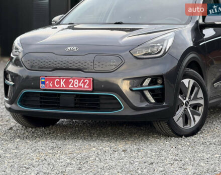Киа Niro 2020 в Дрогобыче на Automoto.ua Серый Киа Niro, объемом двигателя 0 л и пробегом 140 тыс. км за 19299 $, фото 2 на Automoto.ua