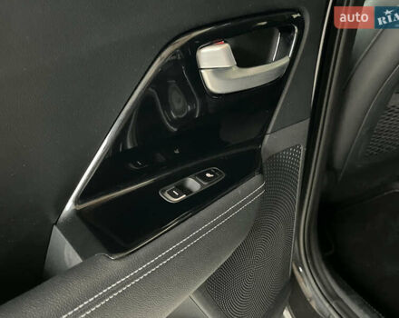 Серый Киа Niro, объемом двигателя 0 л и пробегом 127 тыс. км за 19750 $, фото 50 на Automoto.ua