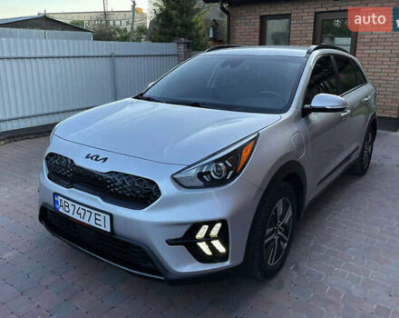 Серый Киа Niro, объемом двигателя 1.58 л и пробегом 67 тыс. км за 22600 $, фото 6 на Automoto.ua
