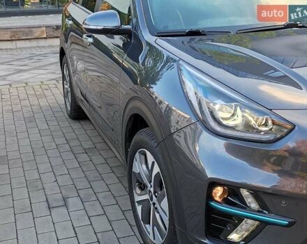 Киа Niro 2020 в Ровно на Automoto.ua Серый Киа Niro, объемом двигателя 0 л и пробегом 125 тыс. км за 19850 $, фото 50 на Automoto.ua