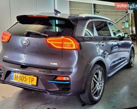 Кіа Niro 2020 у Києві на Automoto.ua Сірий Кіа Niro, об'ємом двигуна 0 л та пробігом 58 тис. км за 24000 $, фото 5 на Automoto.ua