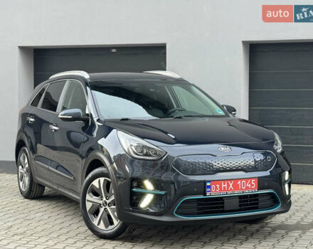 Серый Киа Niro, объемом двигателя 0 л и пробегом 156 тыс. км за 18500 $, фото 7 на Automoto.ua