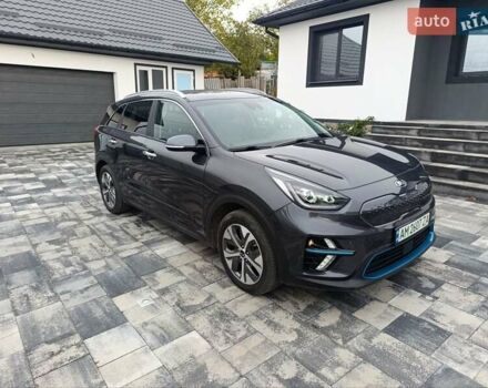 Сірий Кіа Niro, об'ємом двигуна 0 л та пробігом 135 тис. км за 19700 $, фото 7 на Automoto.ua