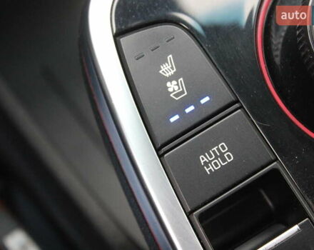 Сірий Кіа Niro, об'ємом двигуна 0 л та пробігом 74 тис. км за 19990 $, фото 42 на Automoto.ua