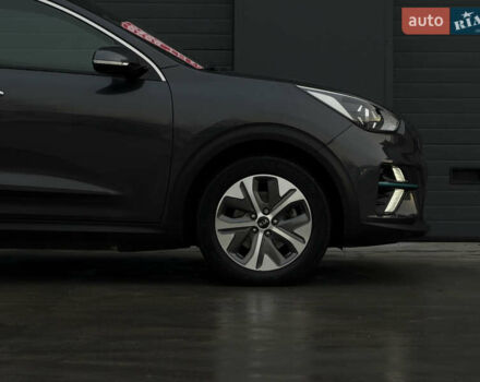 Серый Киа Niro, объемом двигателя 0 л и пробегом 164 тыс. км за 17550 $, фото 16 на Automoto.ua