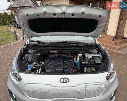 Сірий Кіа Niro, об'ємом двигуна 0 л та пробігом 71 тис. км за 21999 $, фото 85 на Automoto.ua