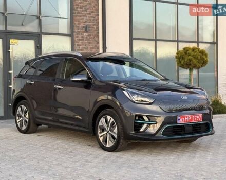 Сірий Кіа Niro, об'ємом двигуна 0 л та пробігом 135 тис. км за 17500 $, фото 23 на Automoto.ua