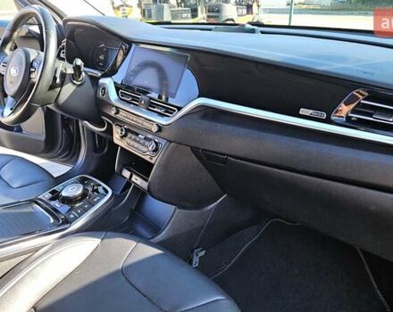 Киа Niro 2020 в Радомышле на Automoto.ua Серый Киа Niro, объемом двигателя 0 л и пробегом 145 тыс. км за 18800 $, фото 25 на Automoto.ua