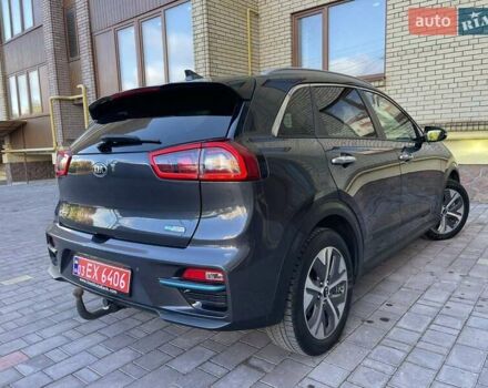 Серый Киа Niro, объемом двигателя 0 л и пробегом 125 тыс. км за 19250 $, фото 20 на Automoto.ua