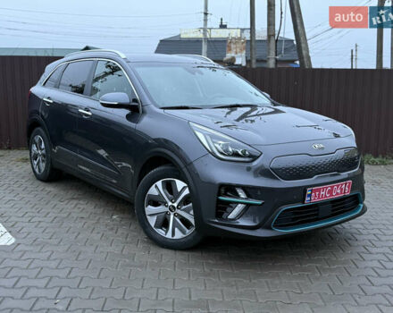 Серый Киа Niro, объемом двигателя 0 л и пробегом 159 тыс. км за 19800 $, фото 4 на Automoto.ua