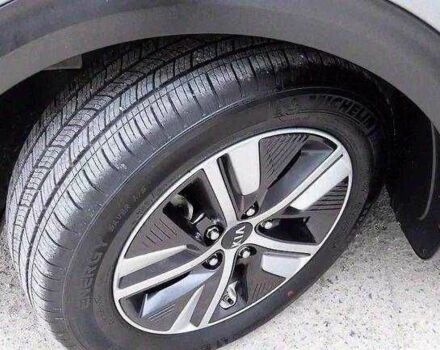 Серый Киа Niro, объемом двигателя 0 л и пробегом 44 тыс. км за 17500 $, фото 15 на Automoto.ua