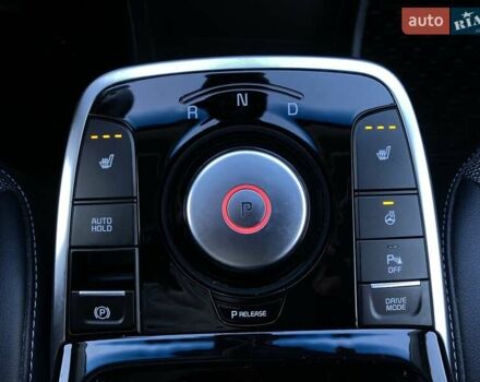 Серый Киа Niro, объемом двигателя 0 л и пробегом 101 тыс. км за 21300 $, фото 49 на Automoto.ua