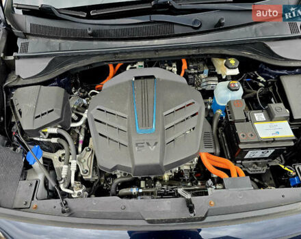 Серый Киа Niro, объемом двигателя 0 л и пробегом 96 тыс. км за 19500 $, фото 21 на Automoto.ua