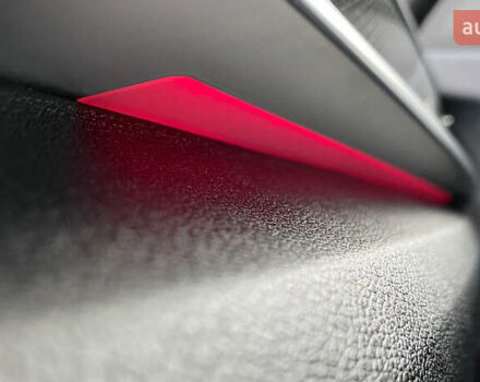 Сірий Кіа Niro, об'ємом двигуна 0 л та пробігом 158 тис. км за 19950 $, фото 38 на Automoto.ua