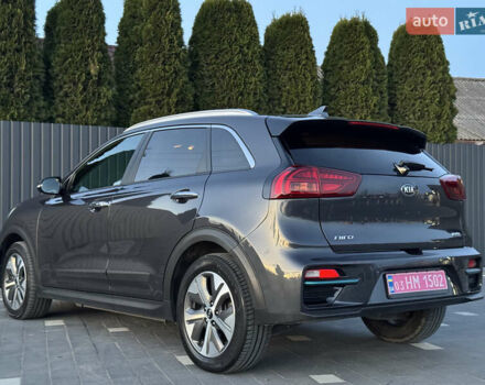 Серый Киа Niro, объемом двигателя 0 л и пробегом 112 тыс. км за 20300 $, фото 19 на Automoto.ua