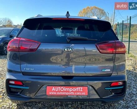 Сірий Кіа Niro, об'ємом двигуна 0 л та пробігом 58 тис. км за 23400 $, фото 23 на Automoto.ua