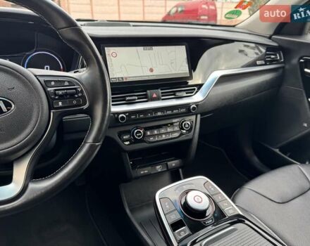 Сірий Кіа Niro, об'ємом двигуна 0 л та пробігом 118 тис. км за 19300 $, фото 87 на Automoto.ua