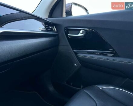 Сірий Кіа Niro, об'ємом двигуна 0 л та пробігом 76 тис. км за 21700 $, фото 30 на Automoto.ua