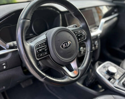 Серый Киа Niro, объемом двигателя 0 л и пробегом 73 тыс. км за 19200 $, фото 18 на Automoto.ua