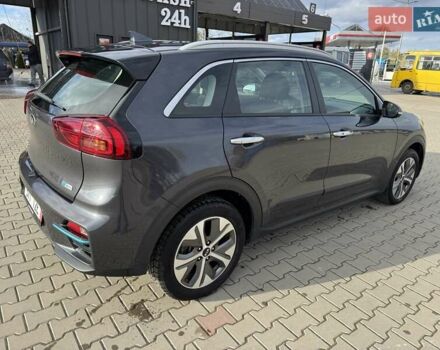 Серый Киа Niro, объемом двигателя 0 л и пробегом 149 тыс. км за 18200 $, фото 10 на Automoto.ua